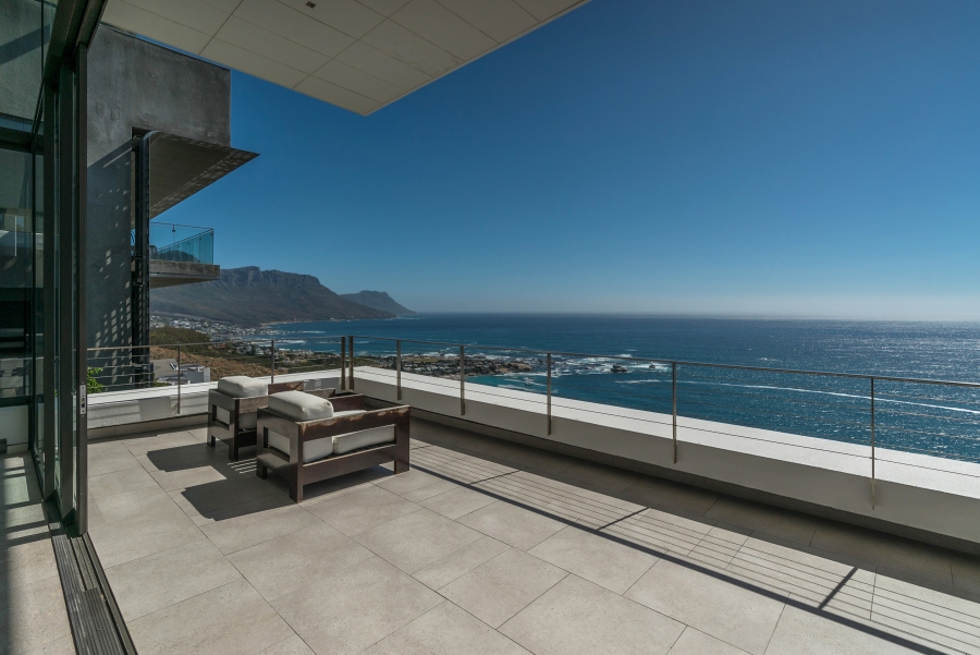 5 Bedroom Property for Sale in Clifton Western Cape